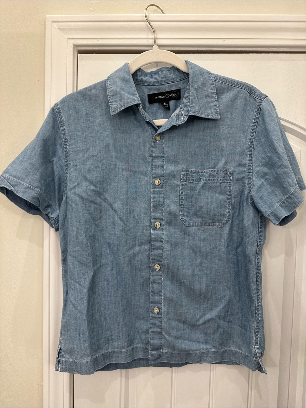 Chambray Light Blue Button Up Shirt - Soft Cotton/Lyocell L(10/12)